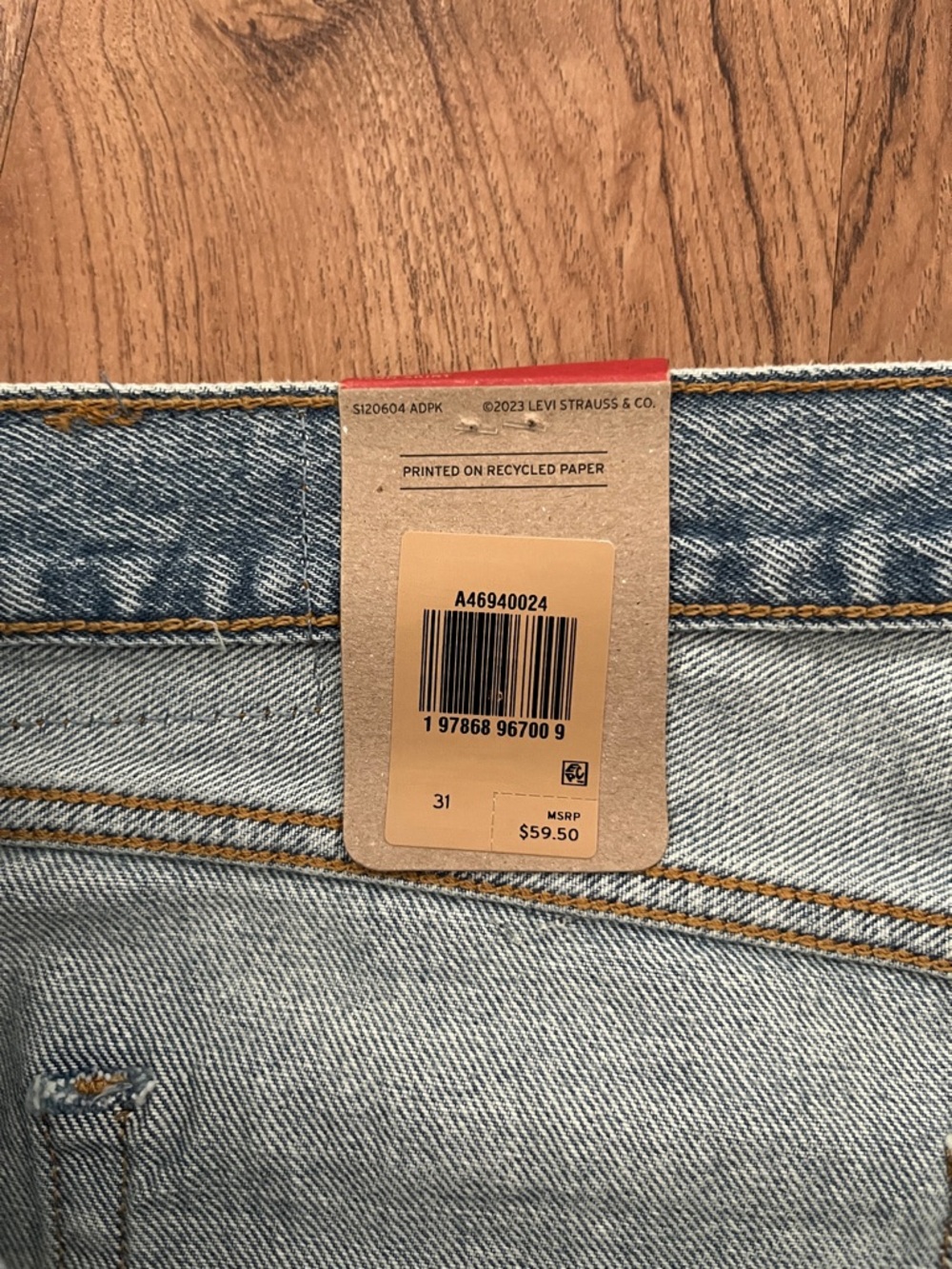 NWT Levi’s Icon Denim Skirt NEW - Picture 10 of 10